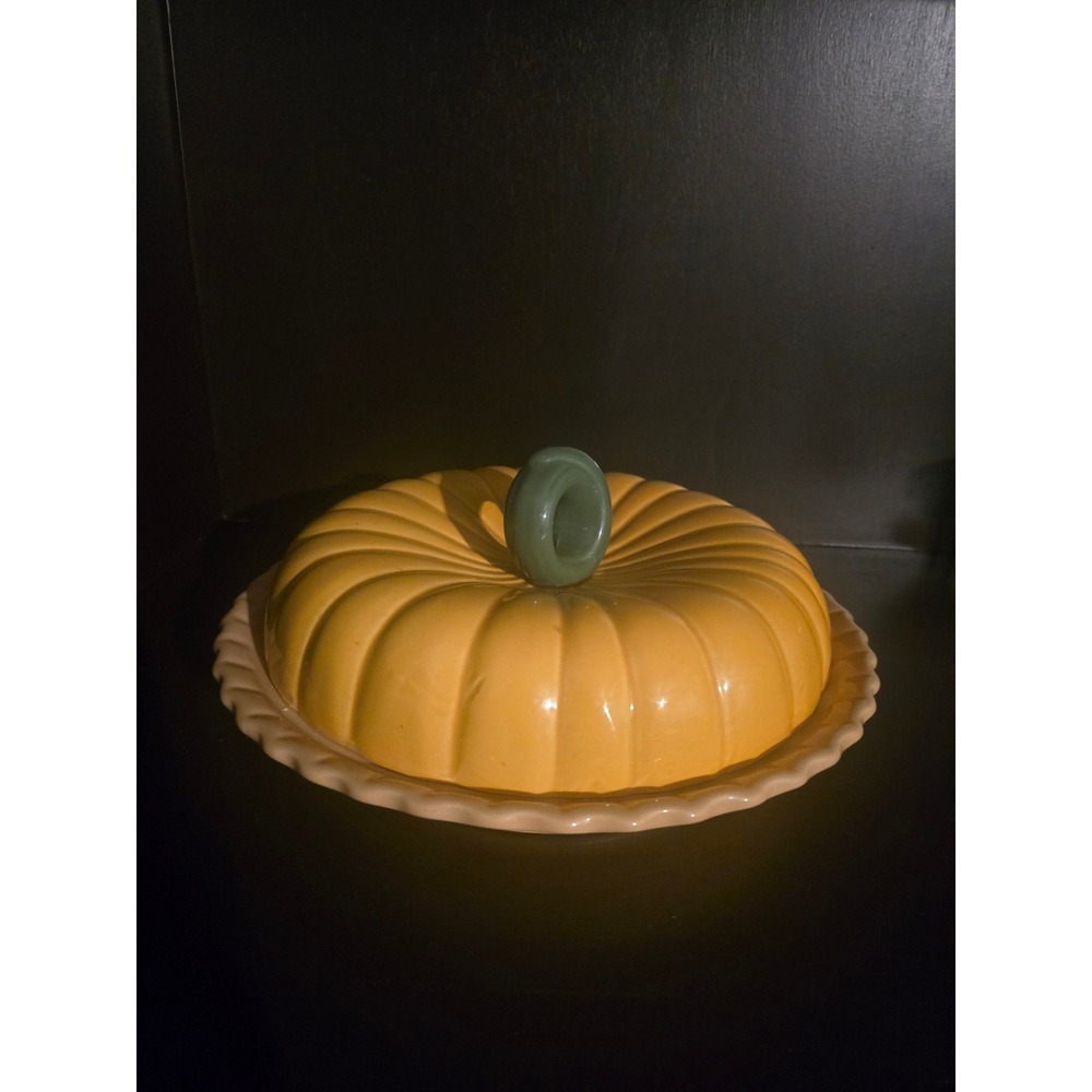 Vintage Collectable 1990 LTD Commodities Pumpkin Pie Recipe Dish w/ Pumpkin Lid